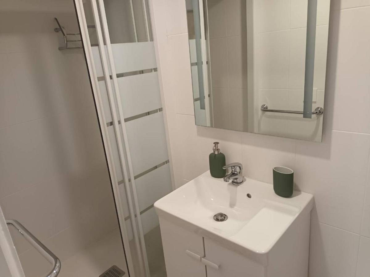 Appartement T2 Renove, Centre-Ville Hendaye, Proche Baie, Sans Ascenseur, Balcon, Calme, Wifi Non Inclus - Fr-1-239-850 Ngoại thất bức ảnh